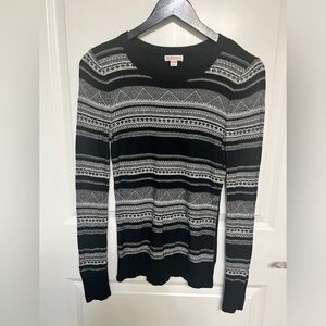 Merona geometric pattern black and white sweater size XS